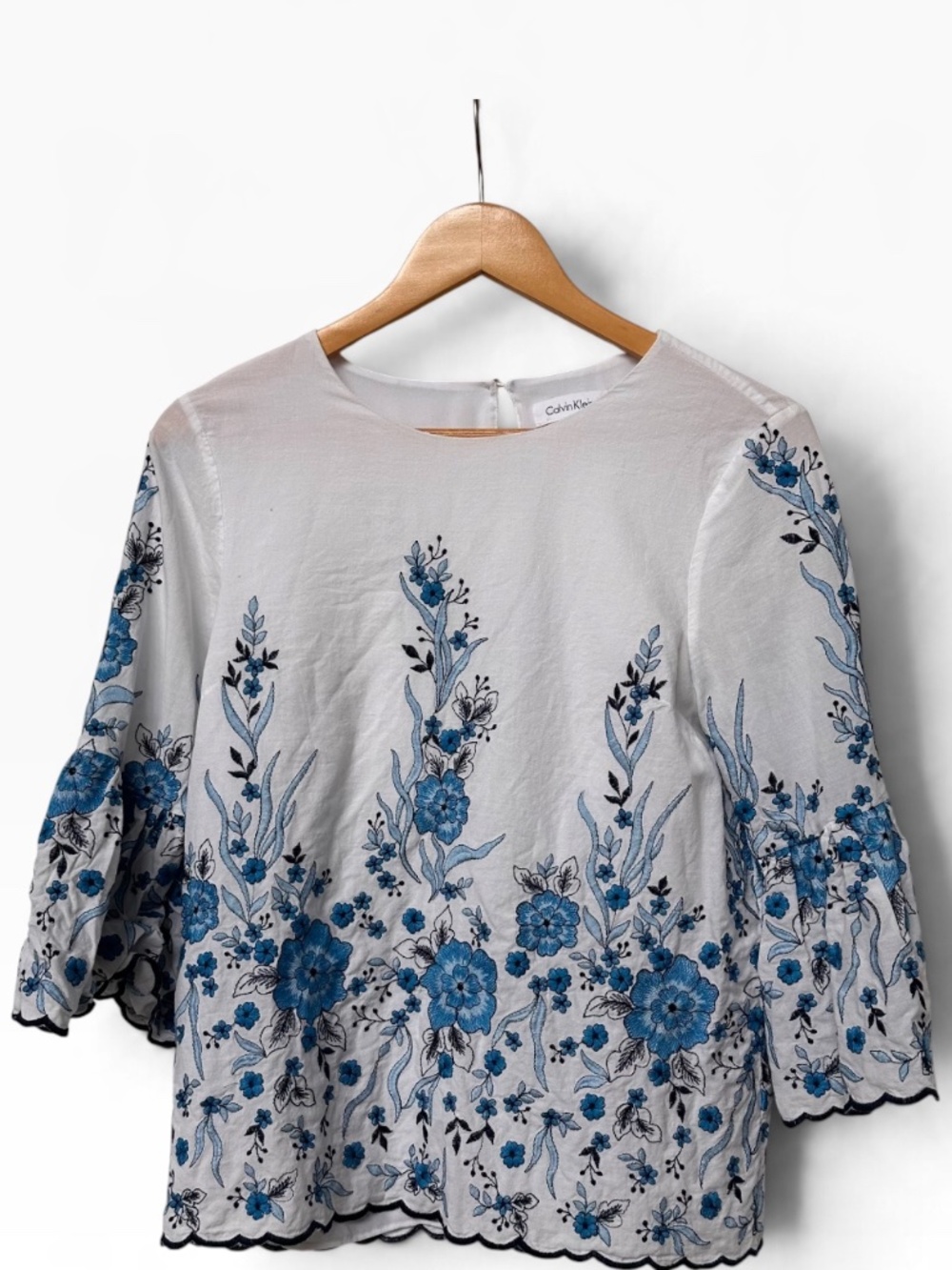 Calvin Klein White Blue Floral Embroidered Bell Sleeve Blouse Size L
